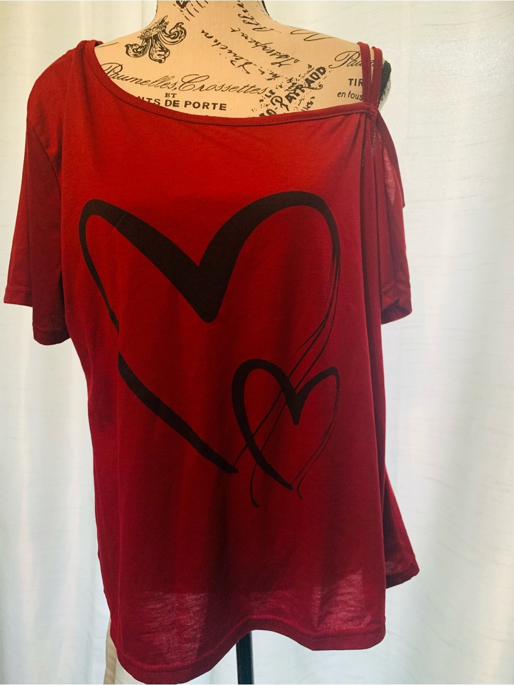 Women’s Red Heart Graphic Off-Shoulder Top